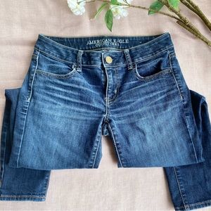 AMERICAN EAGLE OUTFITTERS super stretch jeggings. Sz 7